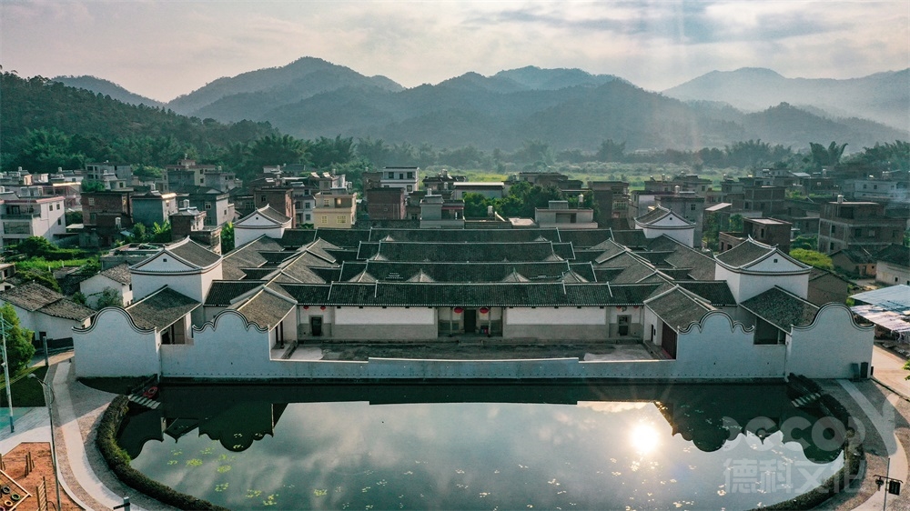 如何在展館裝修中運(yùn)用復(fù)古藝術(shù)品進(jìn)行裝飾？